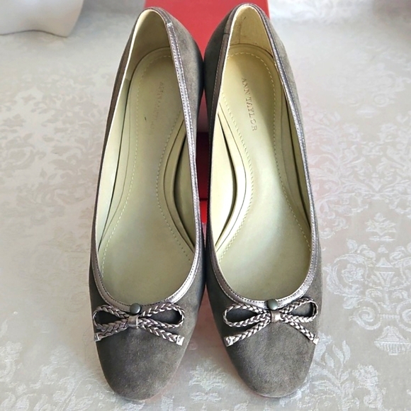Ann Taylor Leather Shoes, Size 8.5. NWOT - Picture 2 of 8